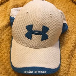 Under Armour hat - like new